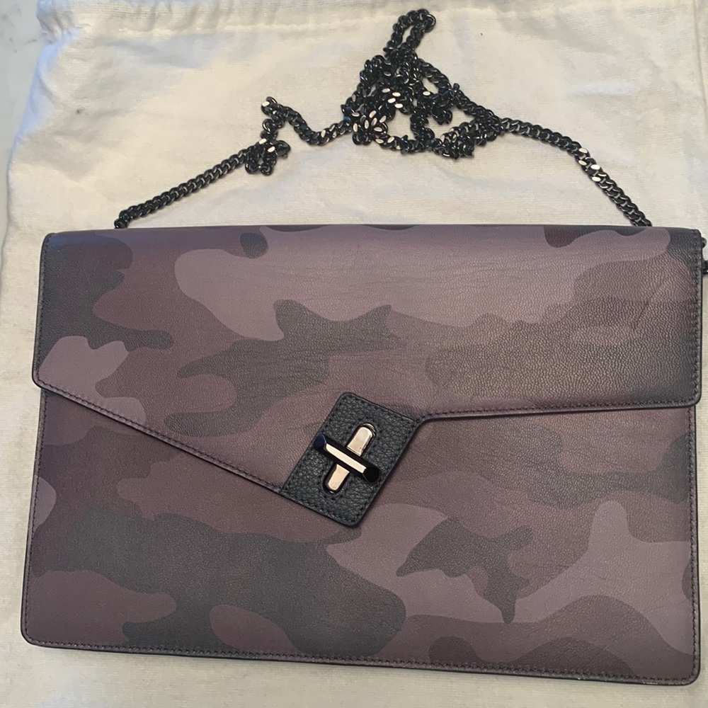 Ela camouflage bag
